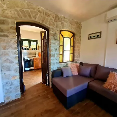 Sunshine Apartment *